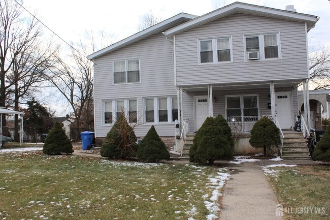 property at 899 Green St