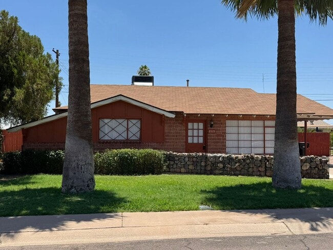 property at 8523 E Cambridge Ave