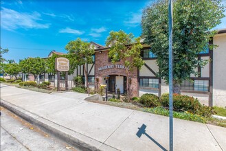 Mulberry Terrace in Whittier, CA - Building Photo - Primary Photo