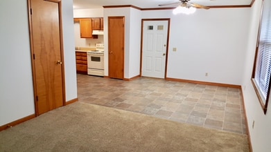 3009 N Anthony Ct in Huntingburg, IN - Building Photo - Building Photo