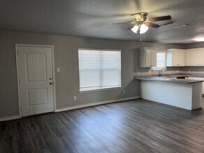3436 Itasca St in Lubbock, TX - Building Photo - Building Photo