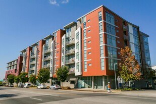 2115 Yeaman Pl in Nashville, TN - Building Photo