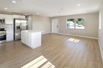 5654 Papaya Rd in West Palm Beach, FL - Building Photo - Building Photo