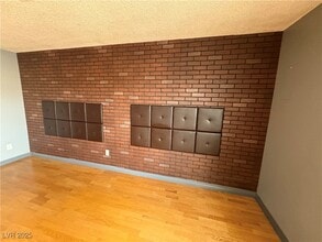 5457 Escondido St in Las Vegas, NV - Building Photo - Building Photo