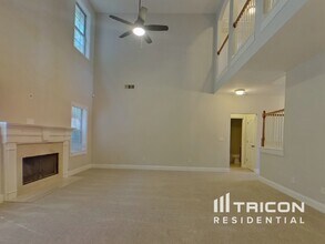 1461 Primrose Park Rd in Sugar Hill, GA - Building Photo - Building Photo