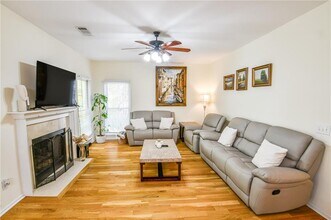 1865 Oak Tree Hollow in Alpharetta, GA - Building Photo - Building Photo