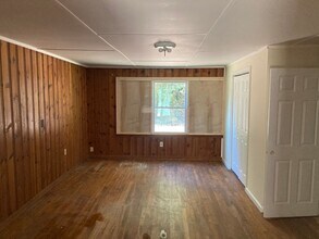 475 Old Carrollton Rd in Newnan, GA - Building Photo - Building Photo
