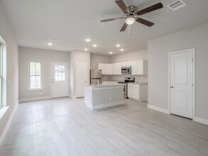 7515 Savannah Brooks in Live Oak, TX - Building Photo - Building Photo