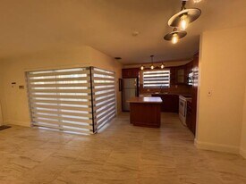 11202 SW 132nd Ct W in Miami, FL - Building Photo