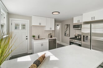 1525 Burr Oak Rd in Homewood, IL - Building Photo - Building Photo