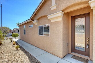 3605 N Porch Swings Way in Las Vegas, NV - Building Photo - Building Photo