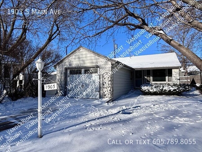 1903 S Main Ave in Sioux Falls, SD - Building Photo - Building Photo