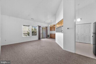 8200 Blue Heron Dr in Frederick, MD - Building Photo - Building Photo