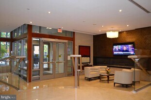 811 4th St NW in Washington, DC - Building Photo