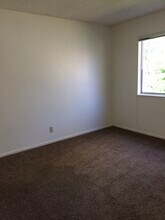 1355 Bond St, Unit A and C in San Luis Obispo, CA - Foto de edificio - Building Photo