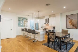 2222 Moser Ave in Dallas, TX - Building Photo - Building Photo