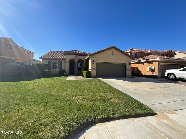 6126 W Ave K1 in Lancaster, CA - Building Photo - Building Photo