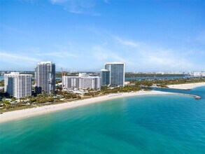 10225 Collins Ave in Bal Harbour, FL - Building Photo - Building Photo