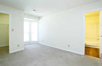 Summit at Avent Ferry in Raleigh, NC - Building Photo - Interior Photo