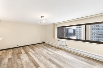 7337 S South Shore Dr in Chicago, IL - Building Photo - Building Photo