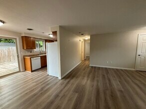9493 SE 55th Ave in Milwaukie, OR - Building Photo - Building Photo