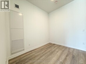 1007 The Queensway in Toronto, ON - Building Photo - Building Photo