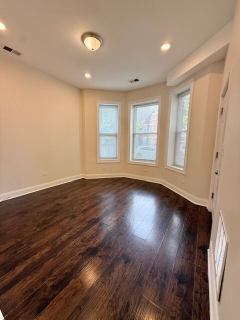 1325 S Komensky Ave in Chicago, IL - Building Photo - Building Photo