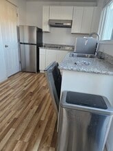 1874 Queens Rd in Concord, CA - Foto de edificio - Building Photo