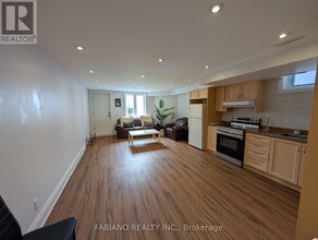 1036 Dovercourt Rd in Toronto, ON - Building Photo - Building Photo