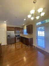 1078 Richmond Park Dr in Winston-Salem, NC - Building Photo - Building Photo