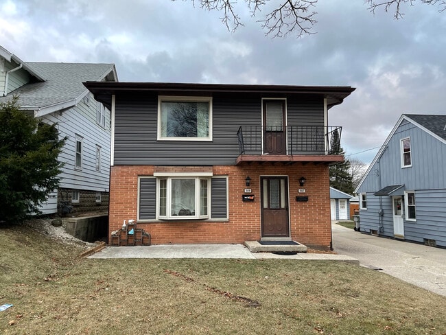 property at 307 S 76th St
