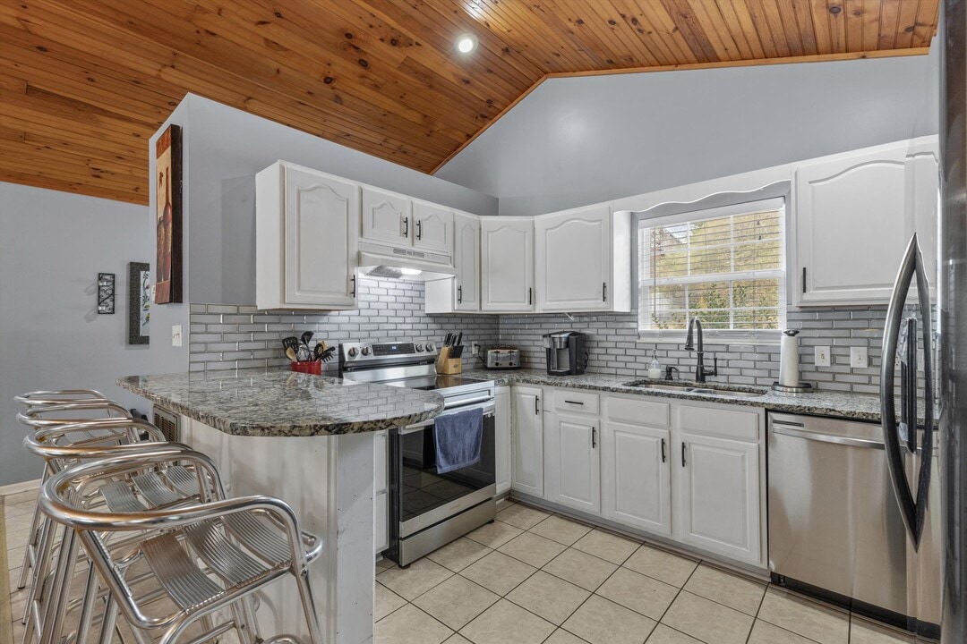 2802 Seth Rd in Pigeon Forge, TN - Building Photo