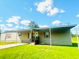 207 Juniper Rd in Sulphur, LA - Building Photo