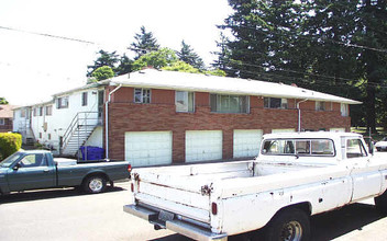 1320-1328 NE 55th Ave in Portland, OR - Building Photo - Building Photo