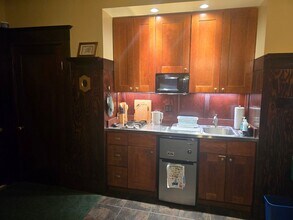 212-218 Washington Ave in Richmond, CA - Building Photo - Building Photo