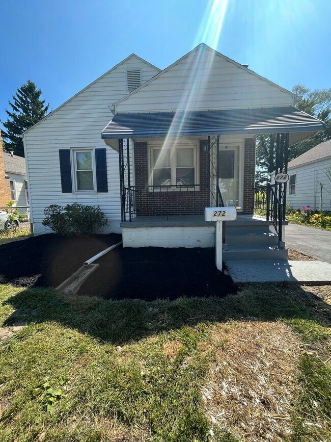 property at 272 S Weyant Ave