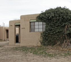 3422-3426 Smith Ave SE in Albuquerque, NM - Building Photo - Building Photo