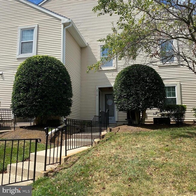 property at 2516 Society Pl