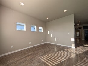 1062 Hatton Ave in Eugene, OR - Building Photo - Building Photo