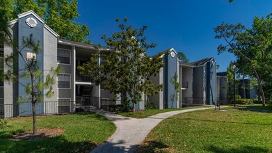 Boca Vista Apartments in Altamonte Springs, FL - Foto de edificio - Building Photo