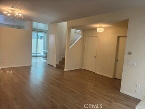 278 S Oak Knoll Ave in Pasadena, CA - Building Photo - Building Photo