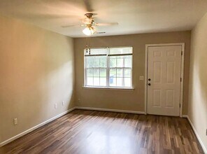 668 Gardner Dr SE in Jacksonville, AL - Building Photo - Building Photo