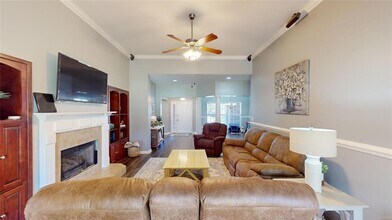 1067 E Poplar St in Prattville, AL - Building Photo - Building Photo