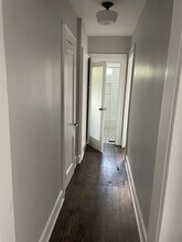 998 Woodbourne Dr SW in Atlanta, GA - Building Photo - Building Photo