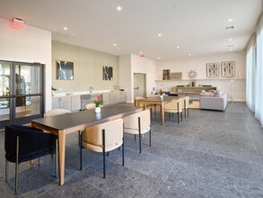 Canopy West River Phase II in Tampa, FL - Foto de edificio - Building Photo