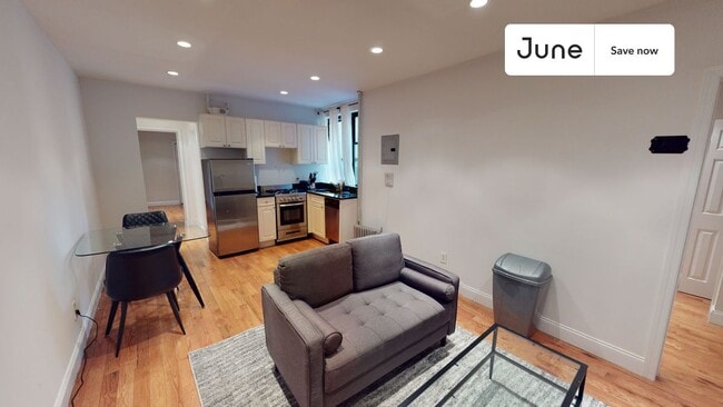 23 E 109th St