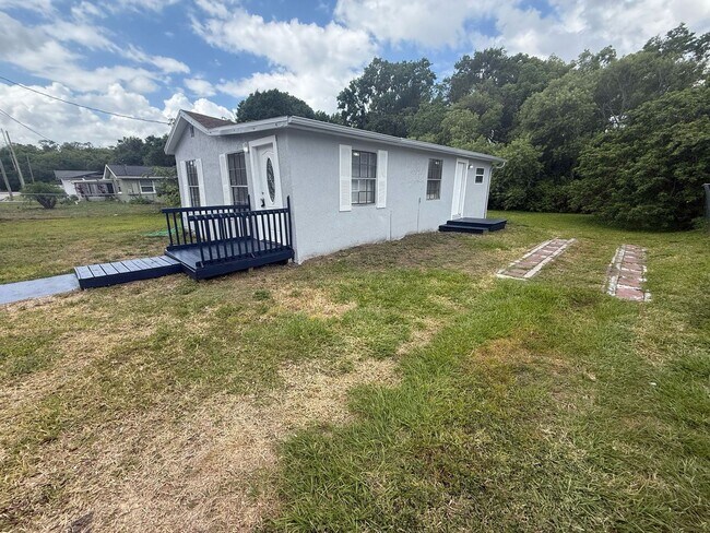 3341 S Combee Rd in Lakeland, FL - Building Photo - Building Photo