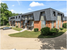Timberbrook Apartments in Peoria, IL - Building Photo - Building Photo