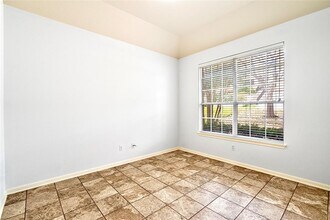 2609 Golden Gate Park in Austin, TX - Building Photo - Building Photo