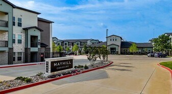 4600 E McKinney St in Denton, TX - Building Photo